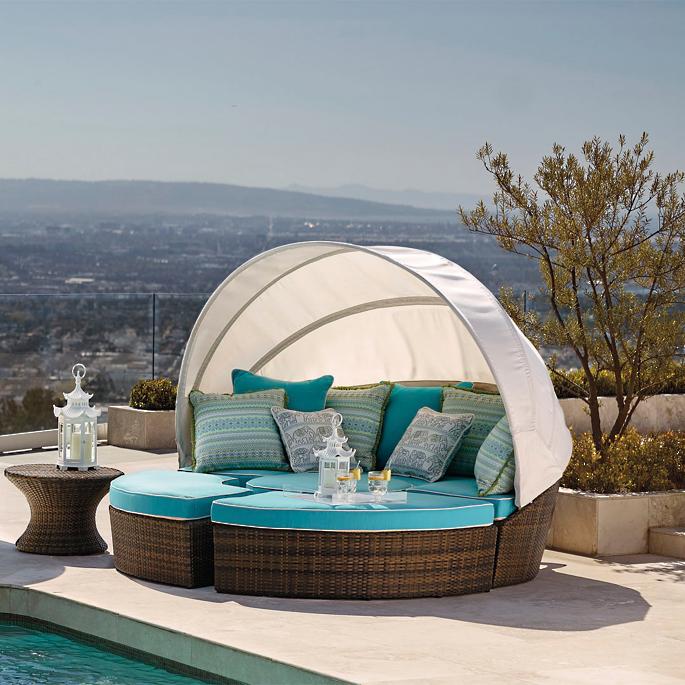 sofa mây nhựa ngoài trời có mái che SKLS005