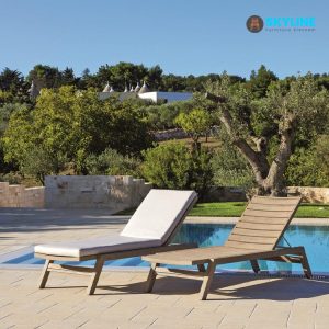 giường tắm nắng hồ bơi