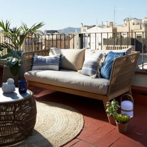 Bàn tròn đan dây dù