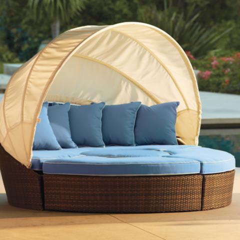 Bộ bàn ghế ngoài trời có mái che nắng Leras màu xanh