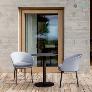 bàn cafe ngoài trời