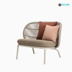 outdoor lounge chair