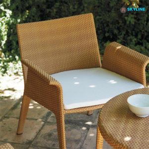 bàn trà đan mây nhựa