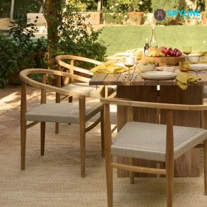 bàn gỗ ngoài trời